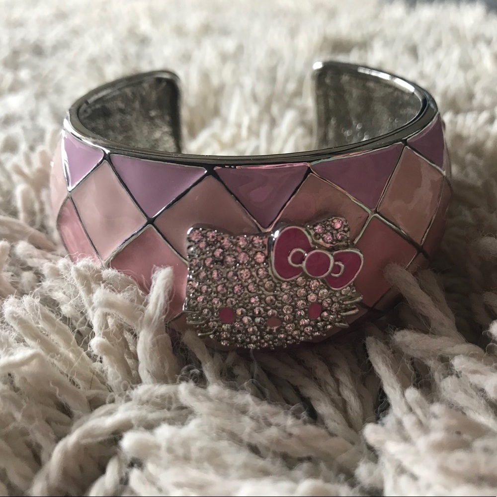 Hello Kitty Bracelet - image 3